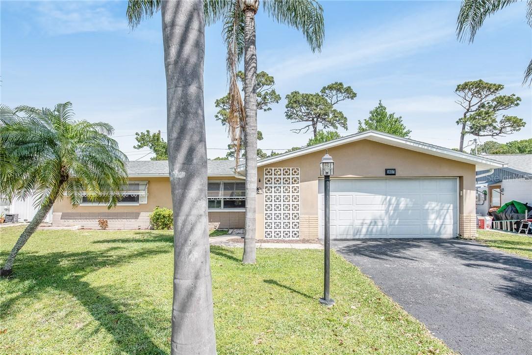 10317 127th Pl., Largo, FL 33773