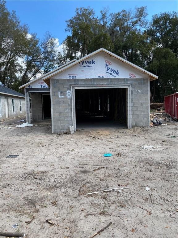 609 Kensington St., Eustis, FL 32726