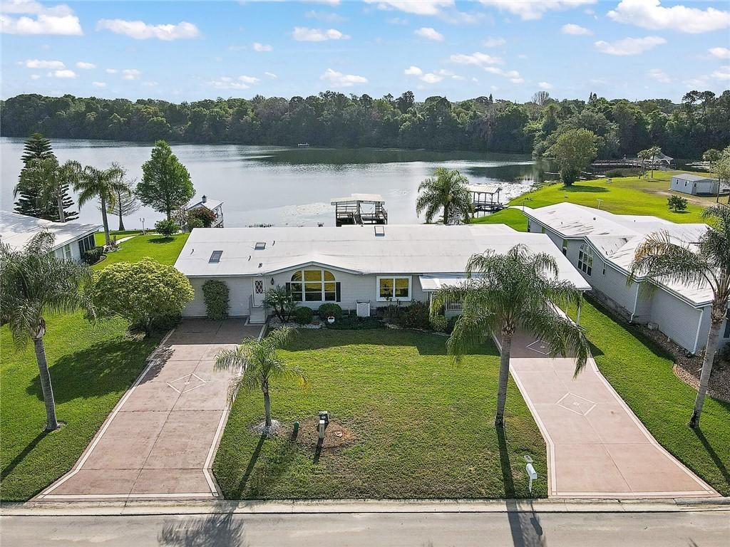 1210 Skyline Dr., Tavares, FL 32778