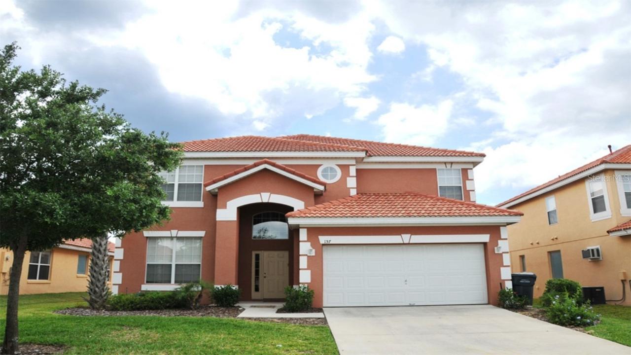 248 Carrera Ave., Davenport, FL 33897