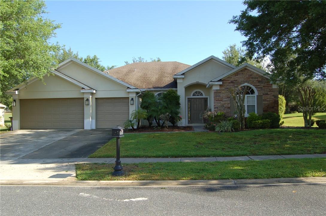 23551 Valderama Ln., Sorrento, FL 32776