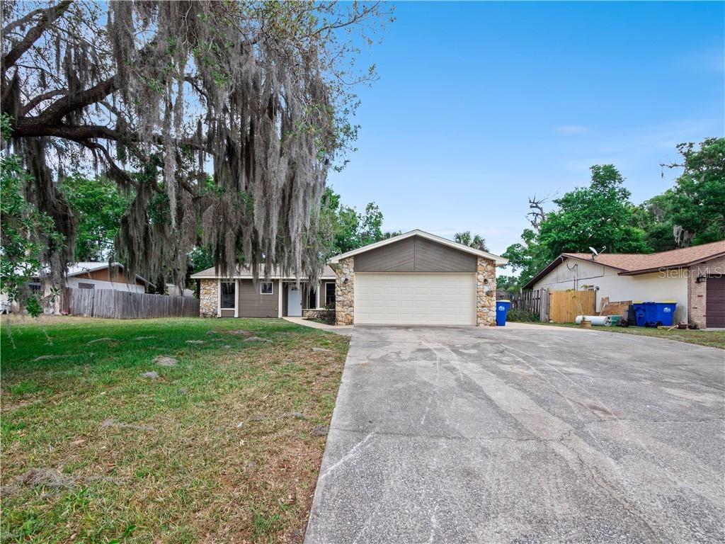 2421 Pine Tree Dr., Edgewater, FL 32141