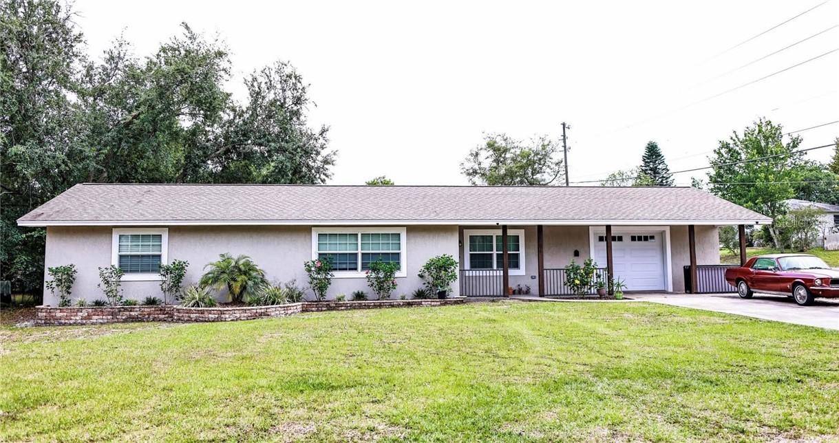 520 W Charlotte Ave., Eustis, FL 32726