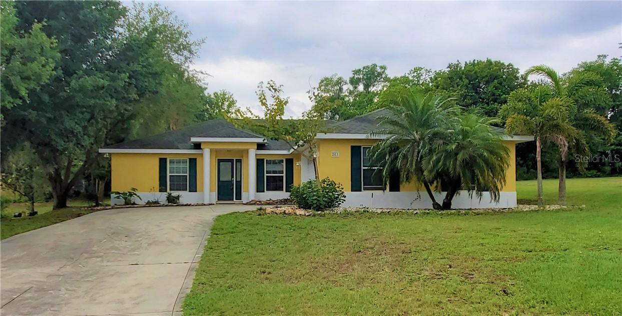 203 E Croton Way, Howey In The Hills, FL 34737