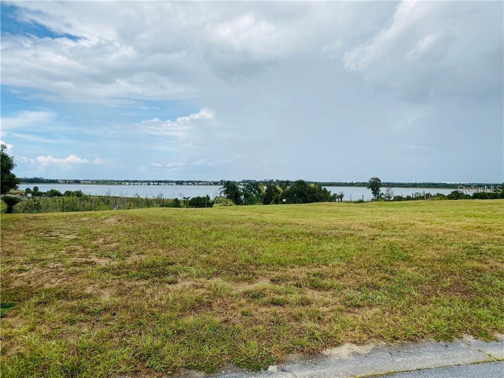 Mary Jewett Cir Ne, Winter Haven, FL 33881