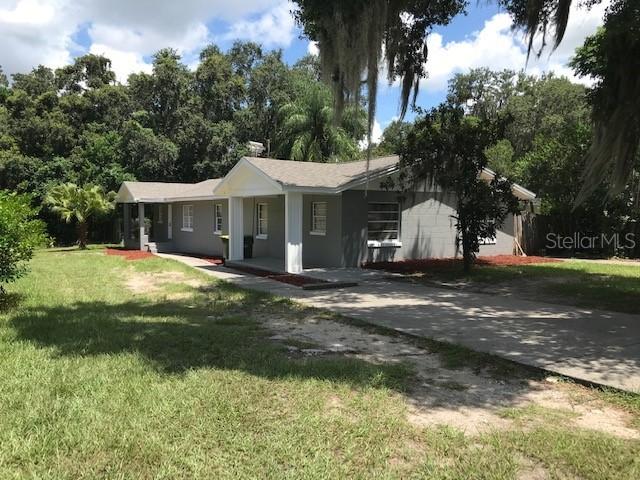 1118 Tuskegee St., Leesburg, FL 34748