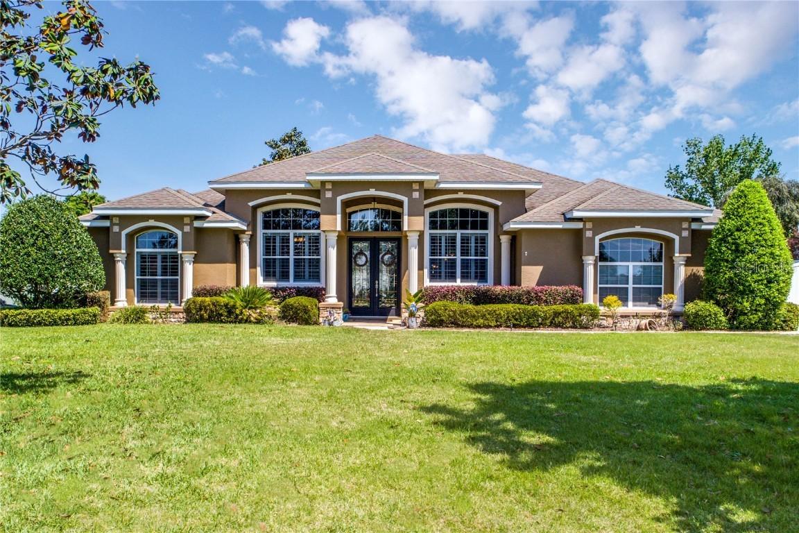 23345 Oak Cluster Dr., Sorrento, FL 32776