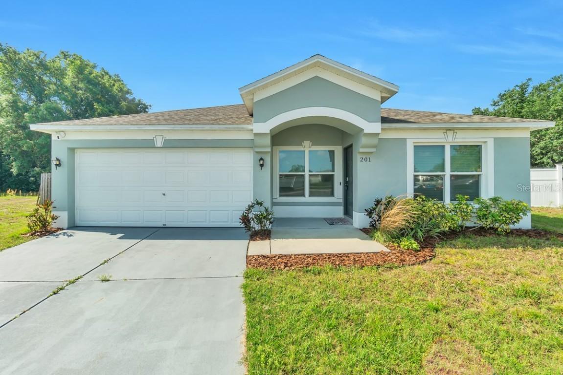 201 Abigail Rd., Plant City, FL 33563