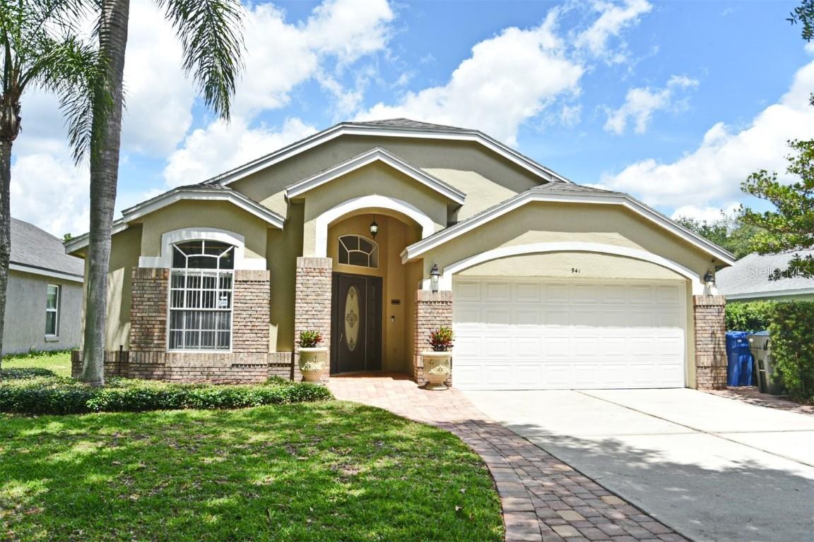 941 N Lake Claire Cir., Oviedo, FL 32765
