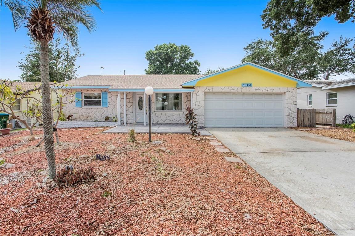 8324 139th St., Seminole, FL 33776