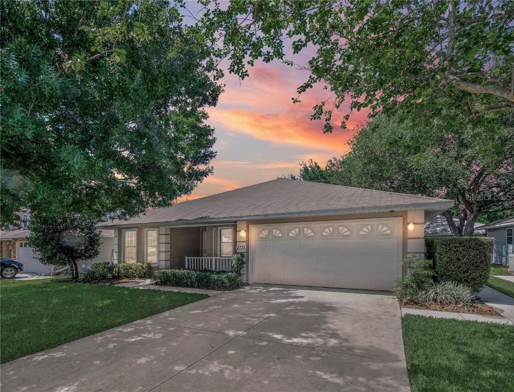 2731 Coral Reef Way, Tavares, FL 32778