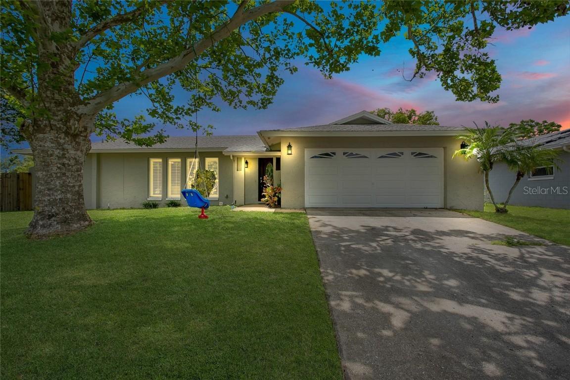 3266 Kew Gardens Ln., Orlando, FL 32812