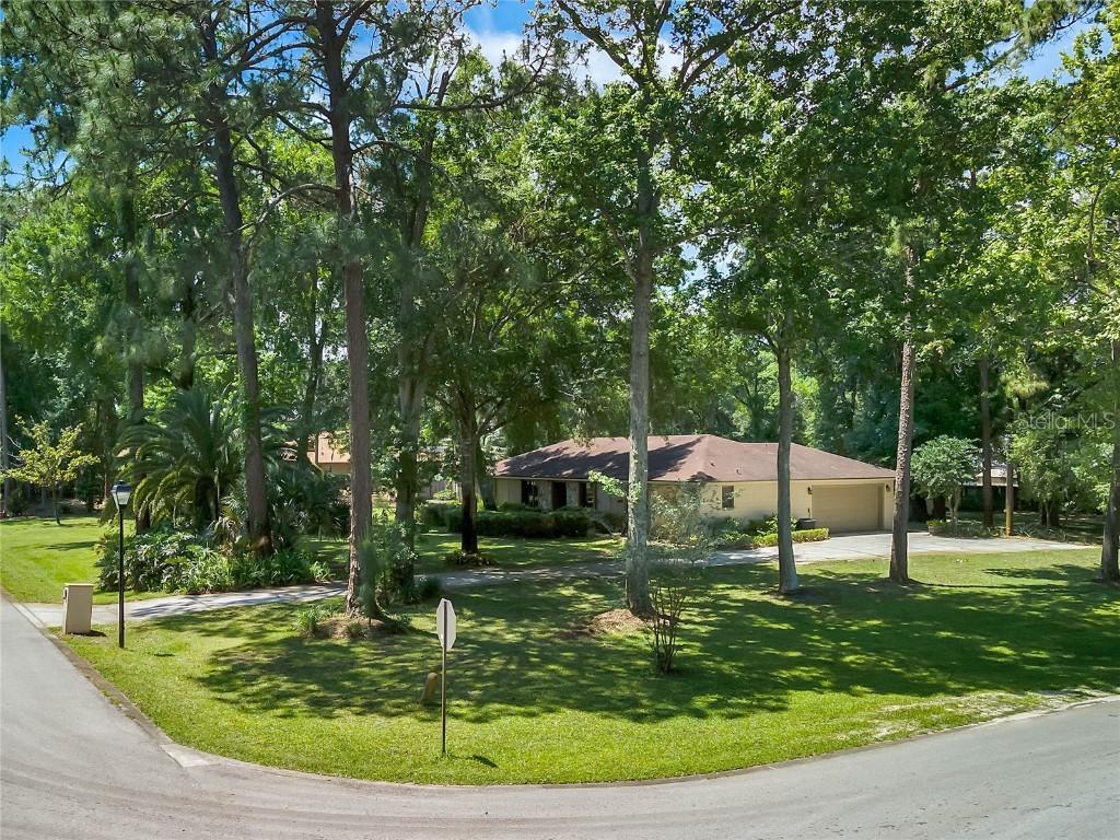 1810 Crown Point Woods Cir., Ocoee, FL 34761