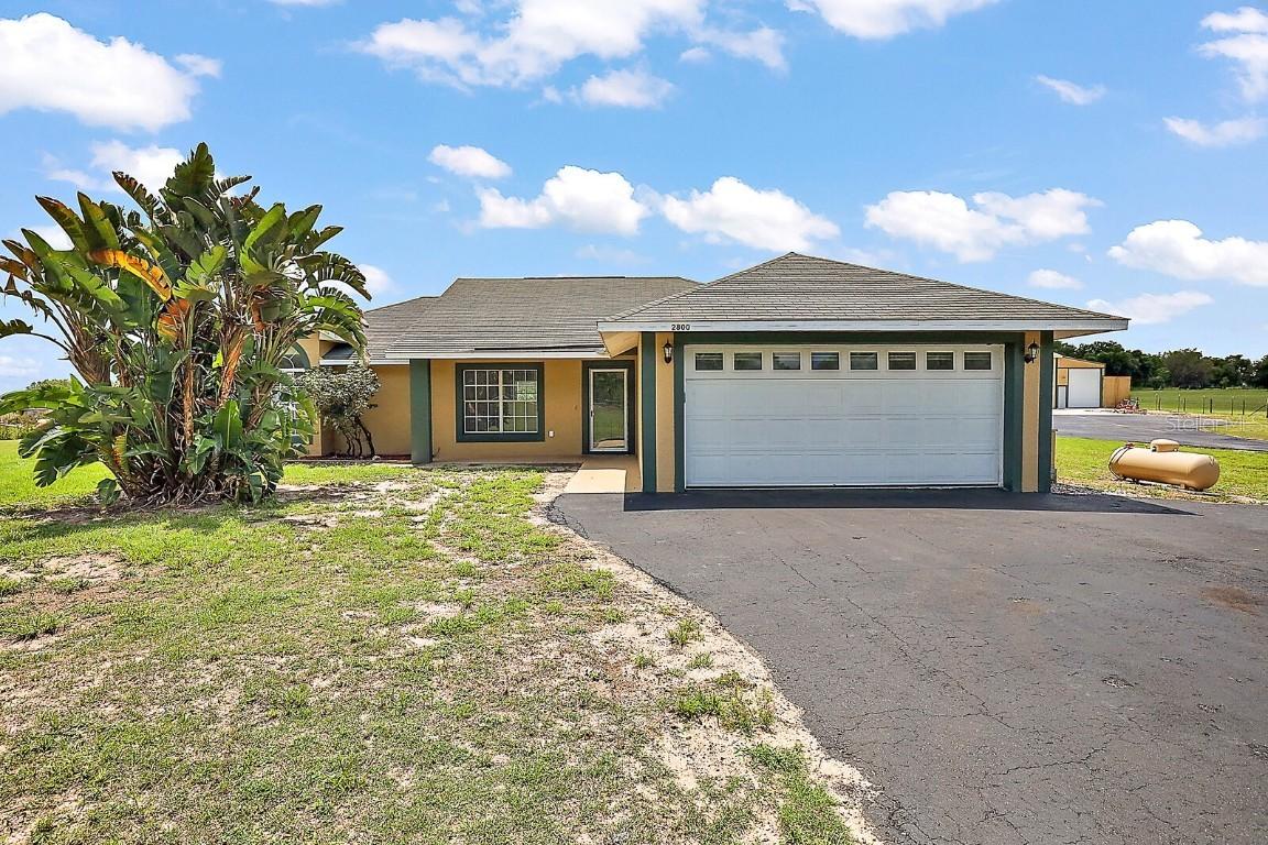 2800 Shady Oak Pl., Groveland, FL 34736