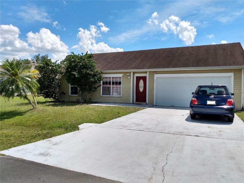 807 Savona Pl., Kissimmee, FL 34758