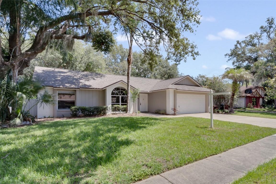 7927 Barrowood St., Orlando, FL 32835