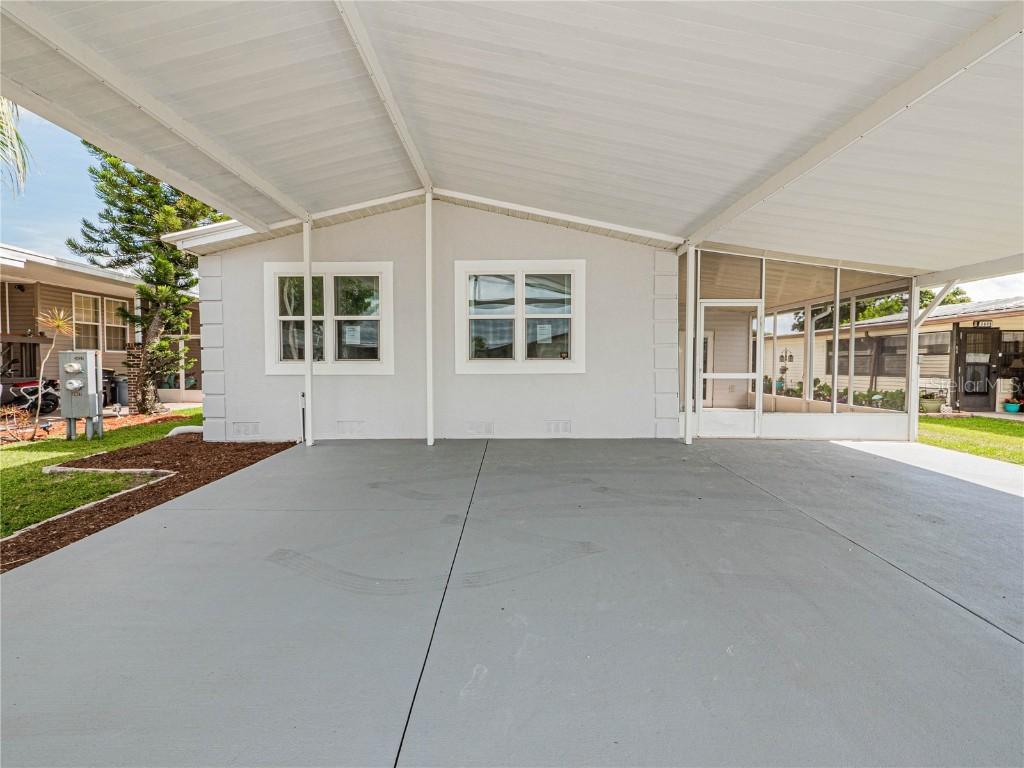 3617 Lazy Lake Dr., Lakeland, FL 33801