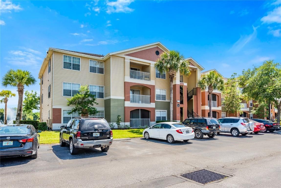 1939 Summer Club Dr. #305, Oviedo, FL 32765