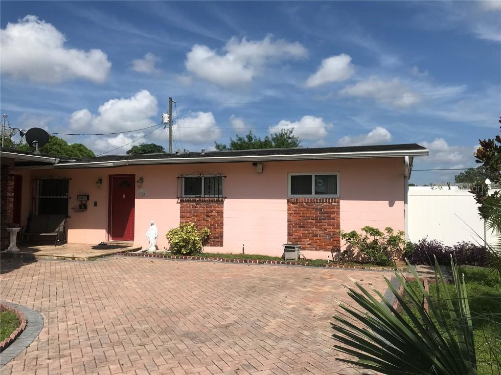 6350 Royal Oak Dr., Orlando, FL 32809