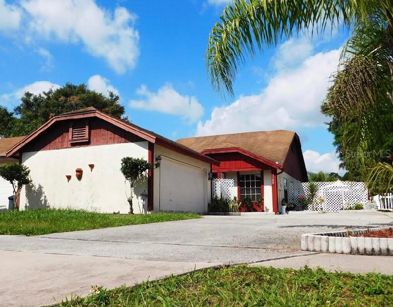 1132 Easton St., Orlando, FL 32825