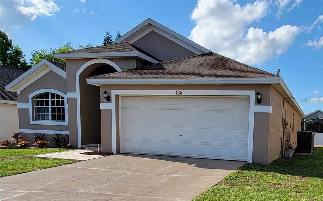 138 Queen Mary Dr., Davenport, FL 33837