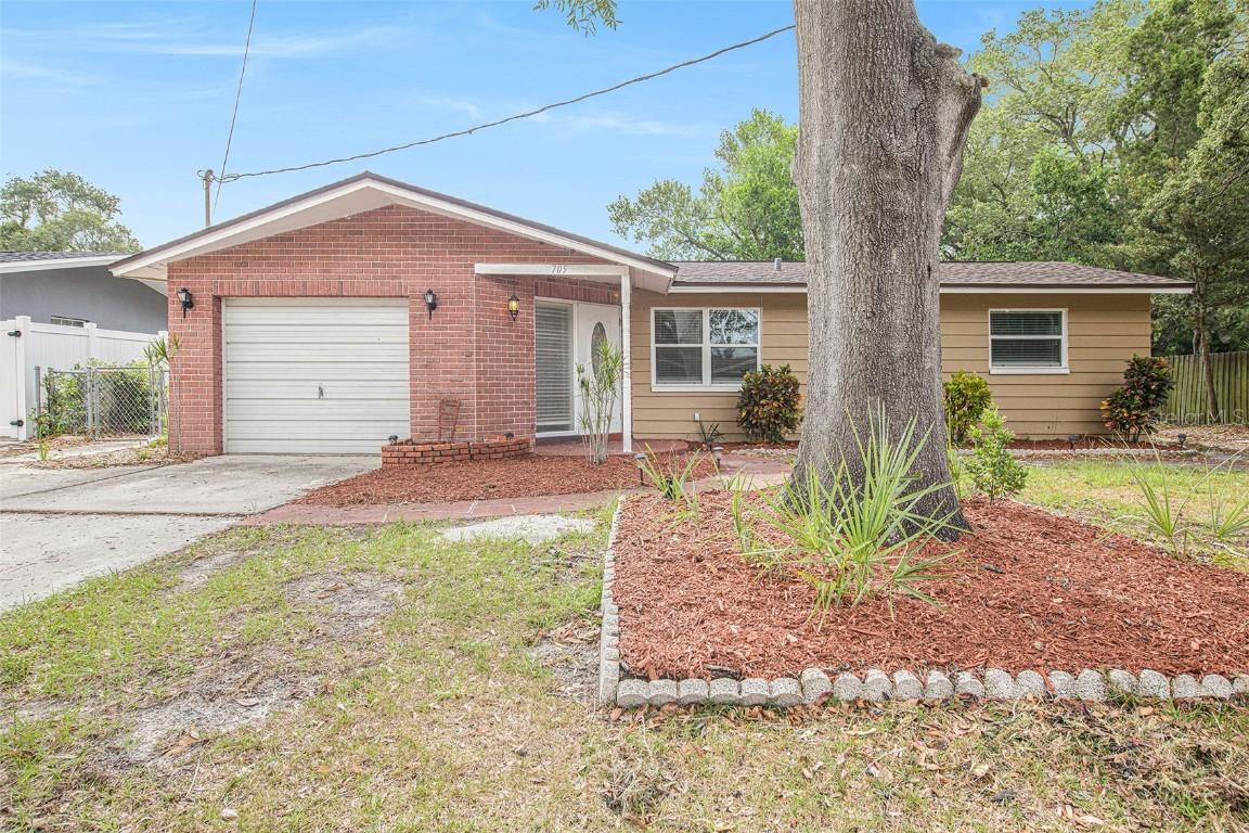 705 Canterbury Rd., Clearwater, FL 33764