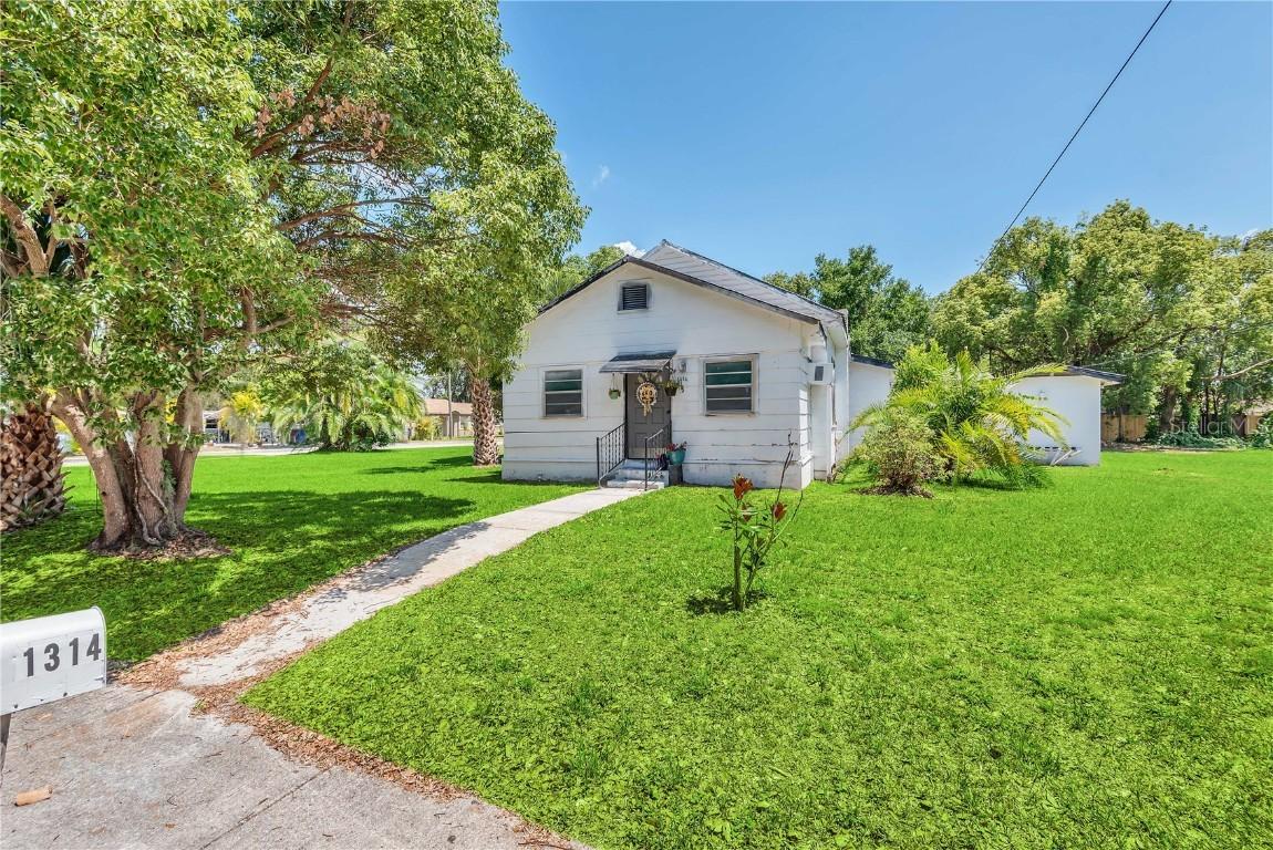 1314 Ernest St, Kissimmee, FL 34741