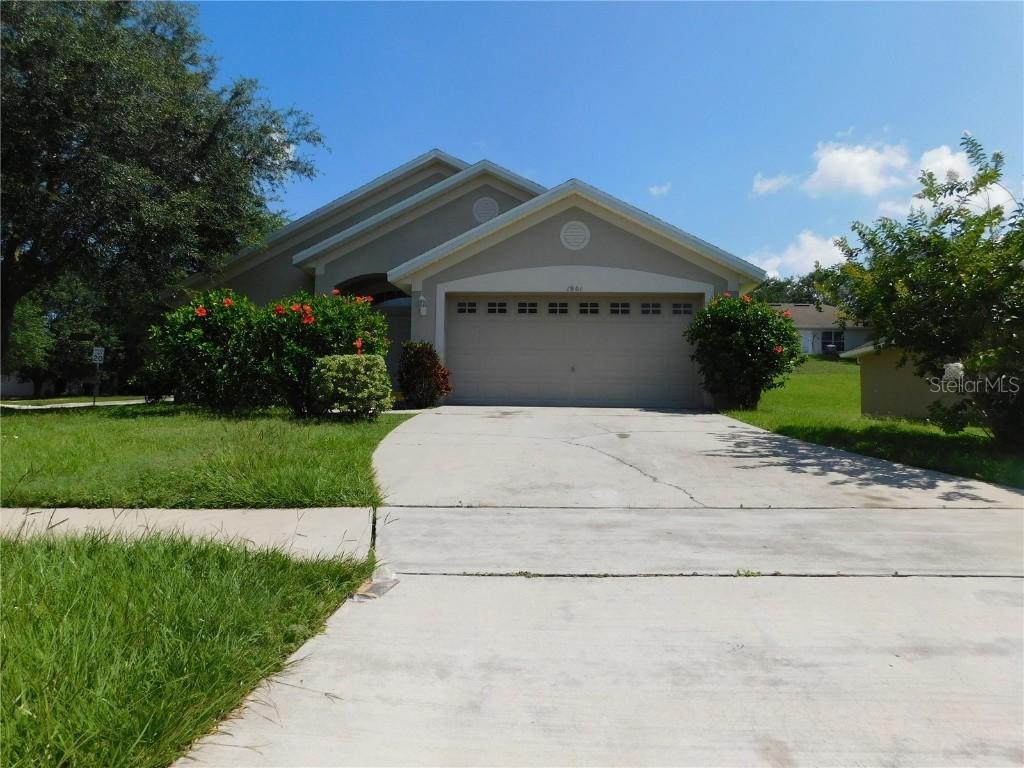 1901 Southern Oak Loop, Minneola, FL 34715