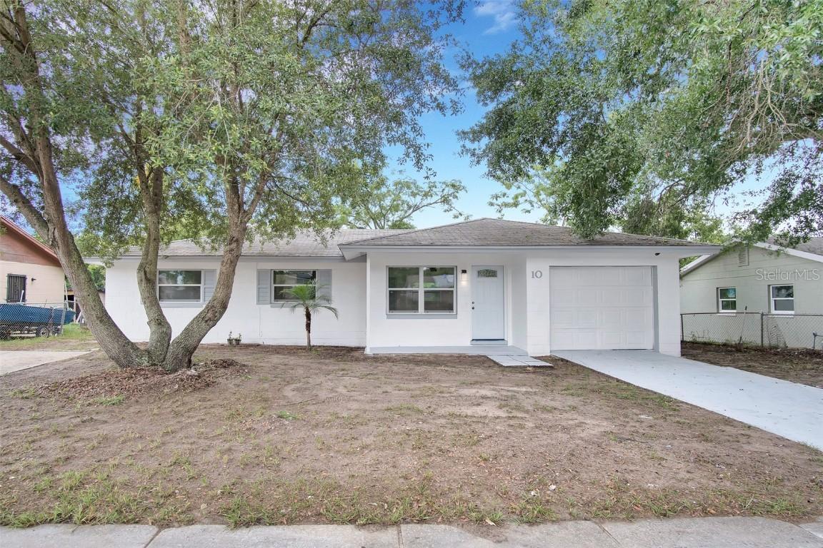 10 E Celeste St., Apopka, FL 32703