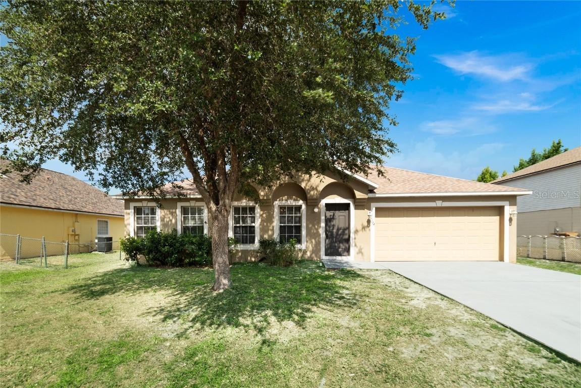 1114 Cambourne Dr., Kissimmee, FL 34758