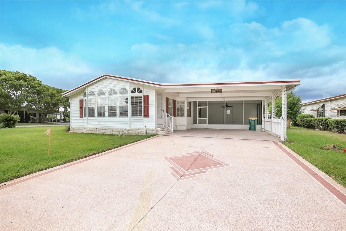 1437 Elkhart Cir., Tavares, FL 32778