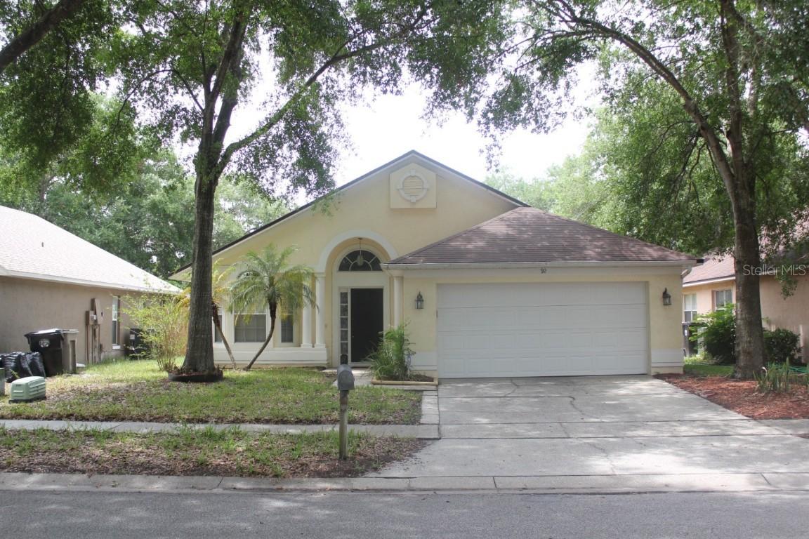 92 Abbey Hollow Dr., Apopka, FL 32712