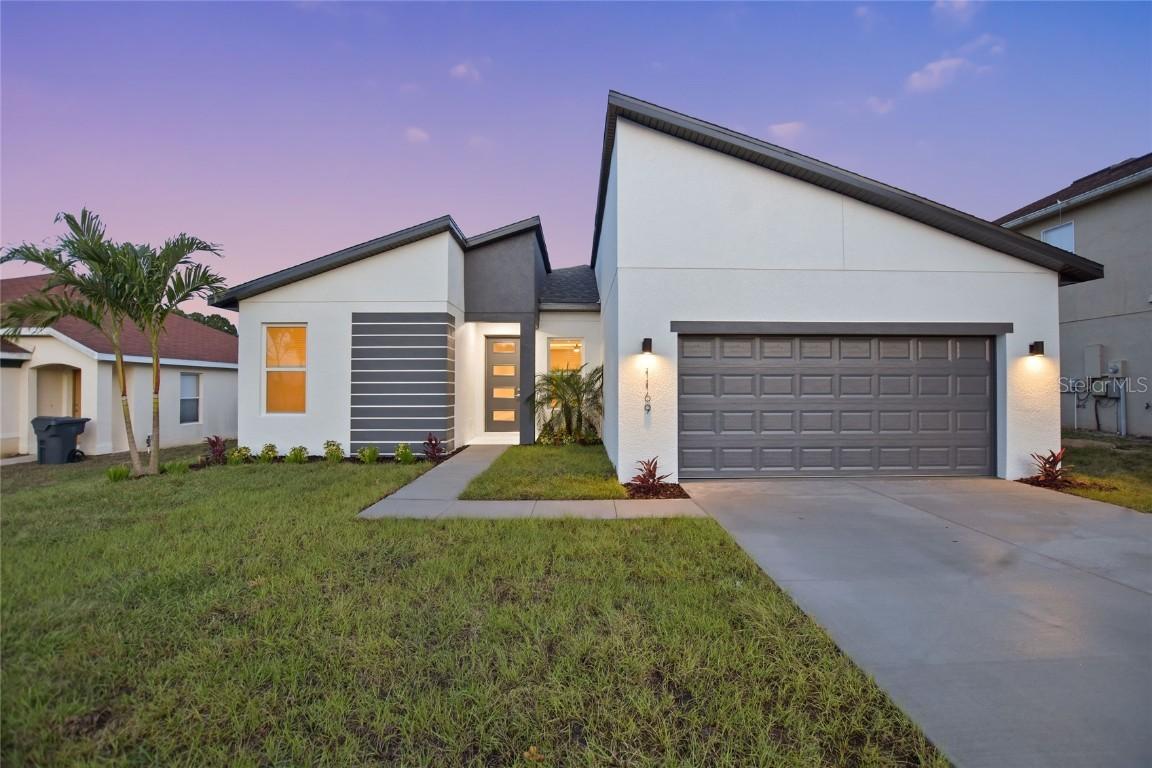 372 Camellia Ct., Poinciana, FL 34759