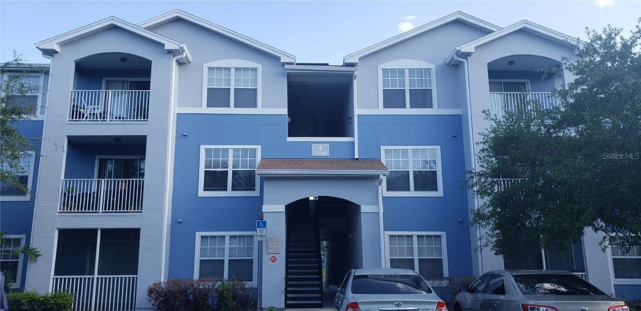 5848 Lake Pointe Village Cir. #411, Orlando, FL 32822