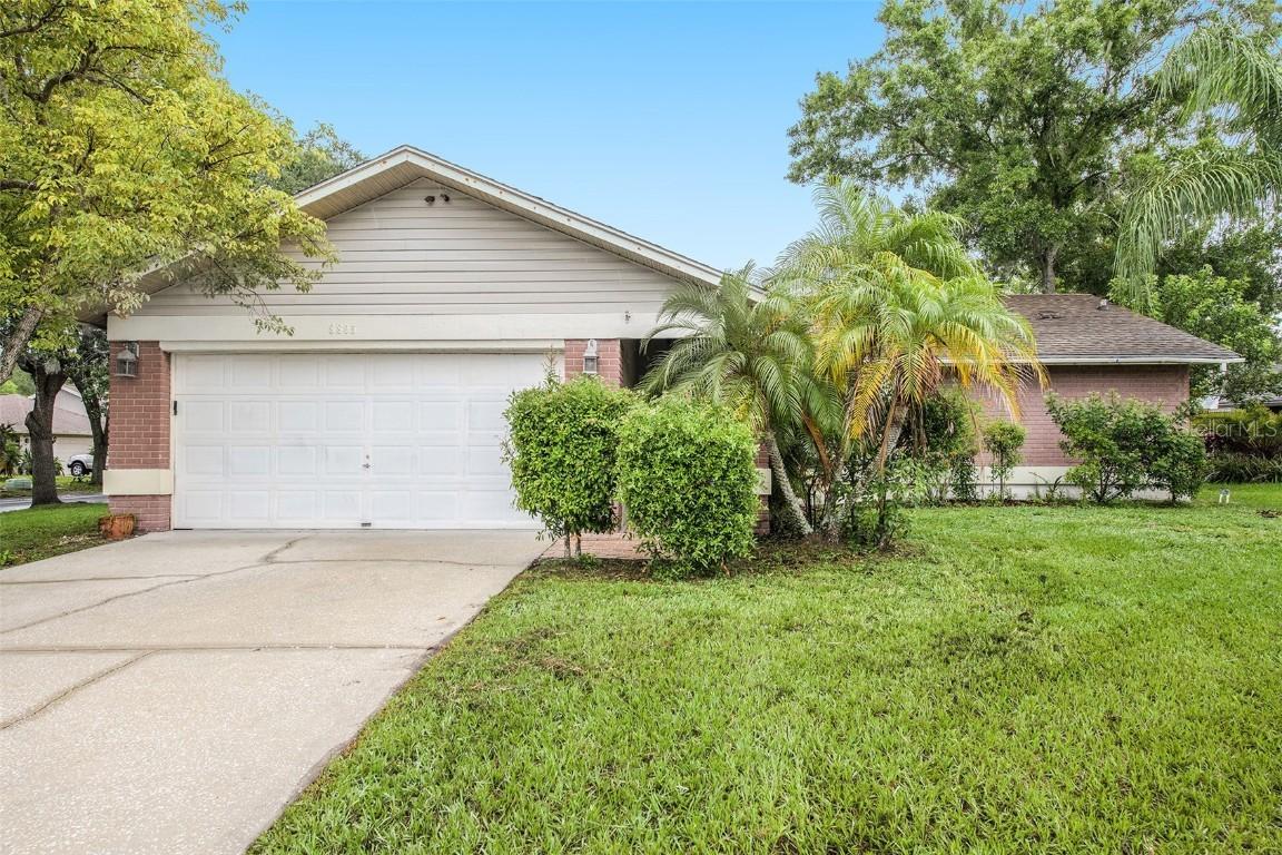 8805 Fieldflower Ln., Tampa, FL 33635