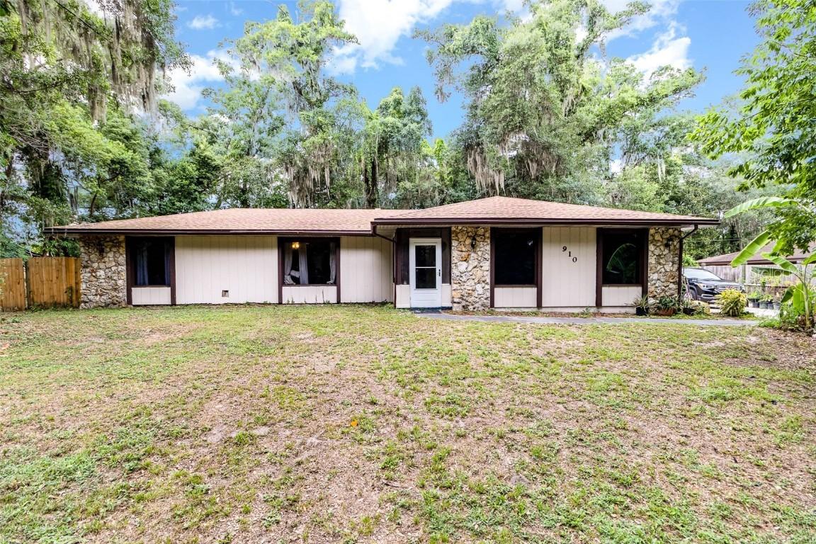 910 Sonja Pl., Apopka, FL 32703