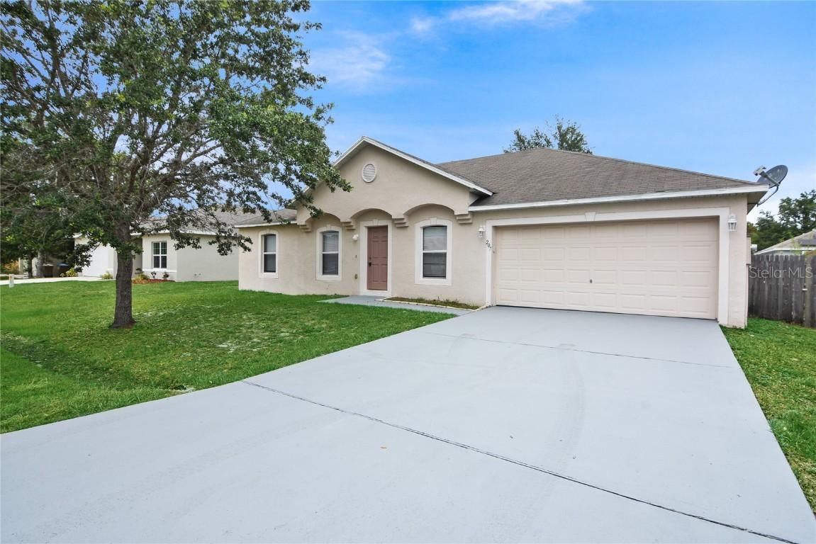 207 Bromwich Dr., Kissimmee, FL 34758