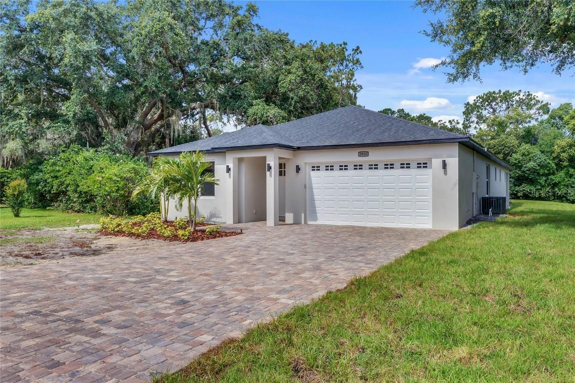 2916 Rustwood Ln., Eustis, FL 32726