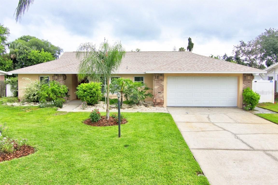 1855 Kumquat Dr., Edgewater, FL 32141