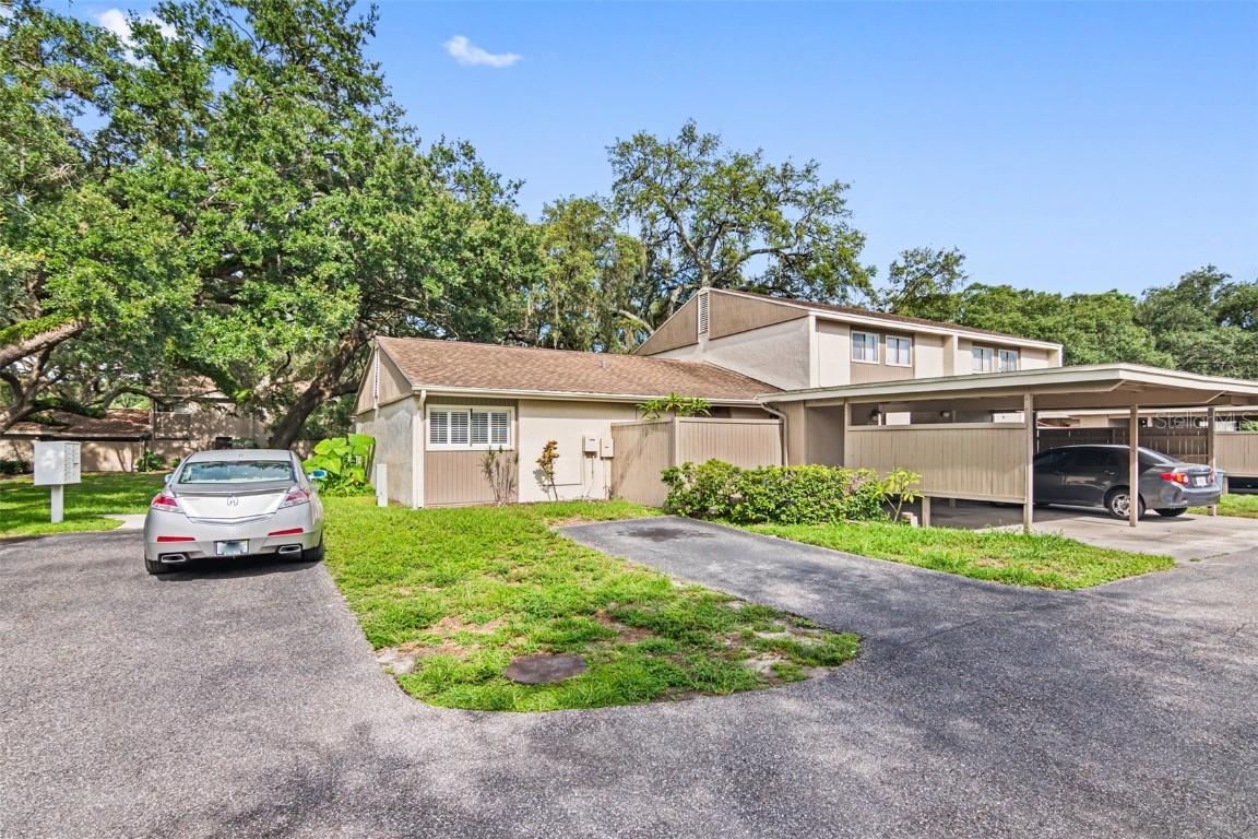 8627 Cattail Dr., Temple Terrace, FL 33637