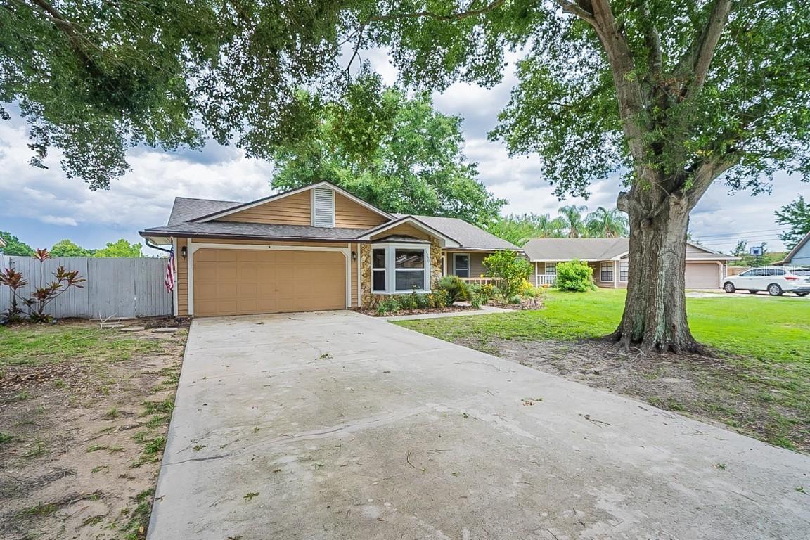 1230 Lamplighter Way, Orlando, FL 32818