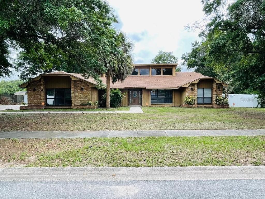 1883 Lake Hill Cir., Orlando, FL 32818