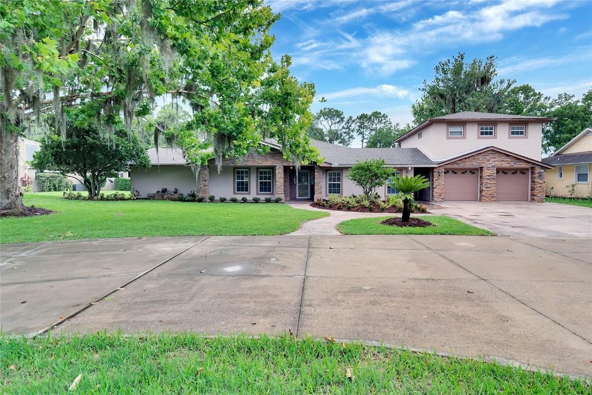 14236 Lake Price Dr., Orlando, FL 32826