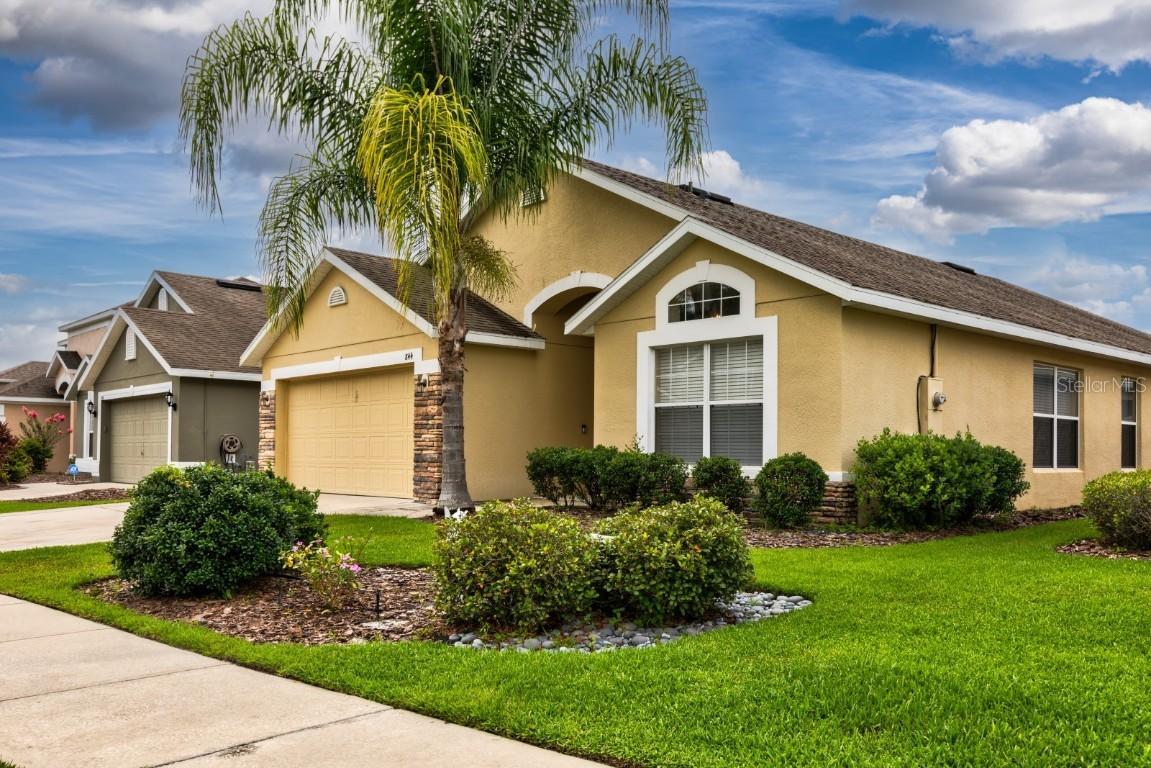 844 Haring Ln., Mount Dora, FL 32757
