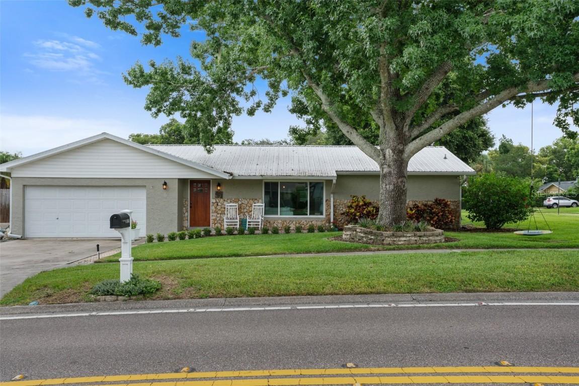 623 Hattaway Dr., Altamonte Springs, FL 32701