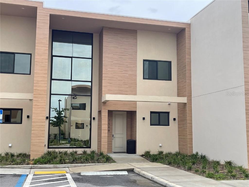 7568 Brooklyn Dr., Kissimmee, FL 34747