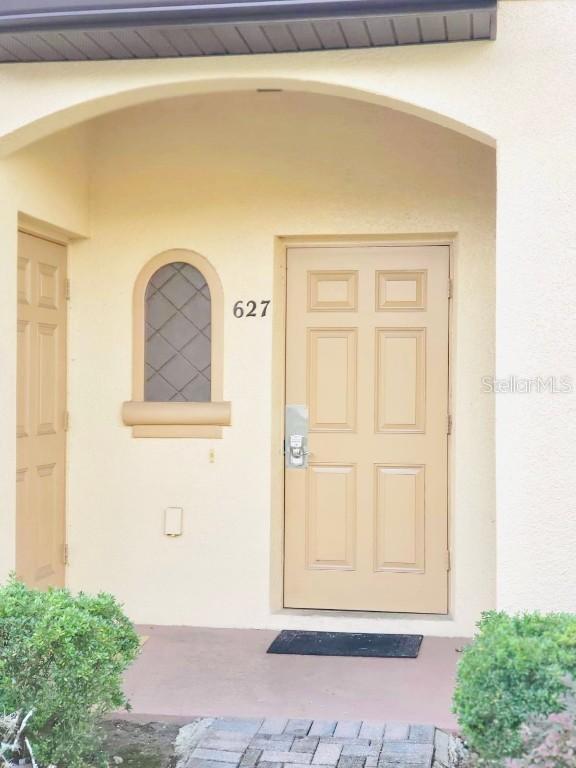 627 Calabria Ave., Davenport, FL 33897