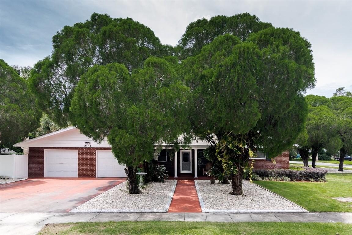 2434 Palmetto Rd., Mount Dora, FL 32757