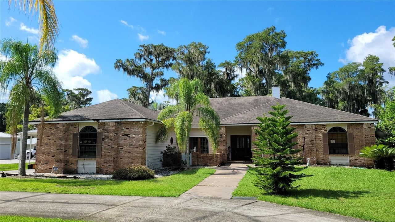 10637 Lake Louisa Rd., Clermont, FL 34711