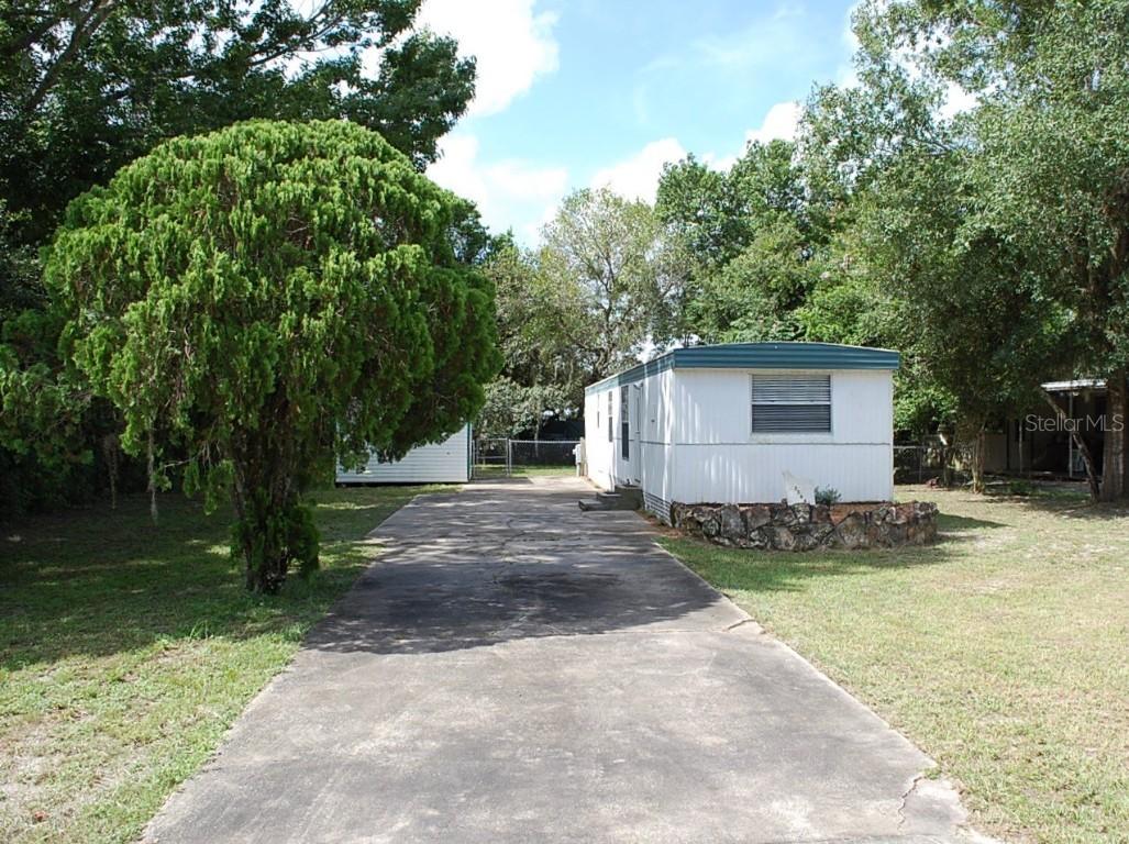 35443 Harbor Shores Rd., Leesburg, FL 34788